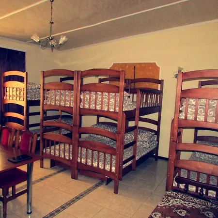Hostel Vatra *